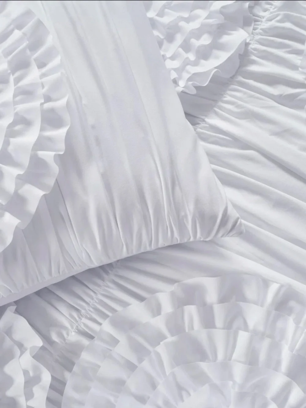 NWT Beautiful Ophelia & Co.  Noren Micro Fiber Comforter Set - Picture 2 of 6
